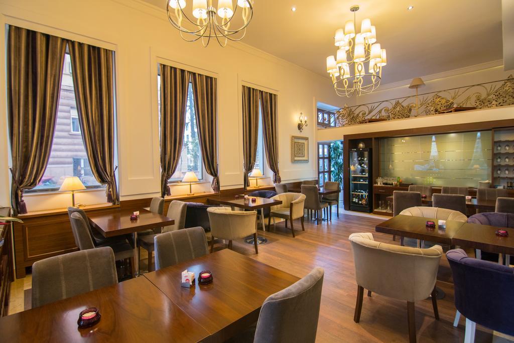 Boutique Hotel Kotoni Тирана Екстер'єр фото